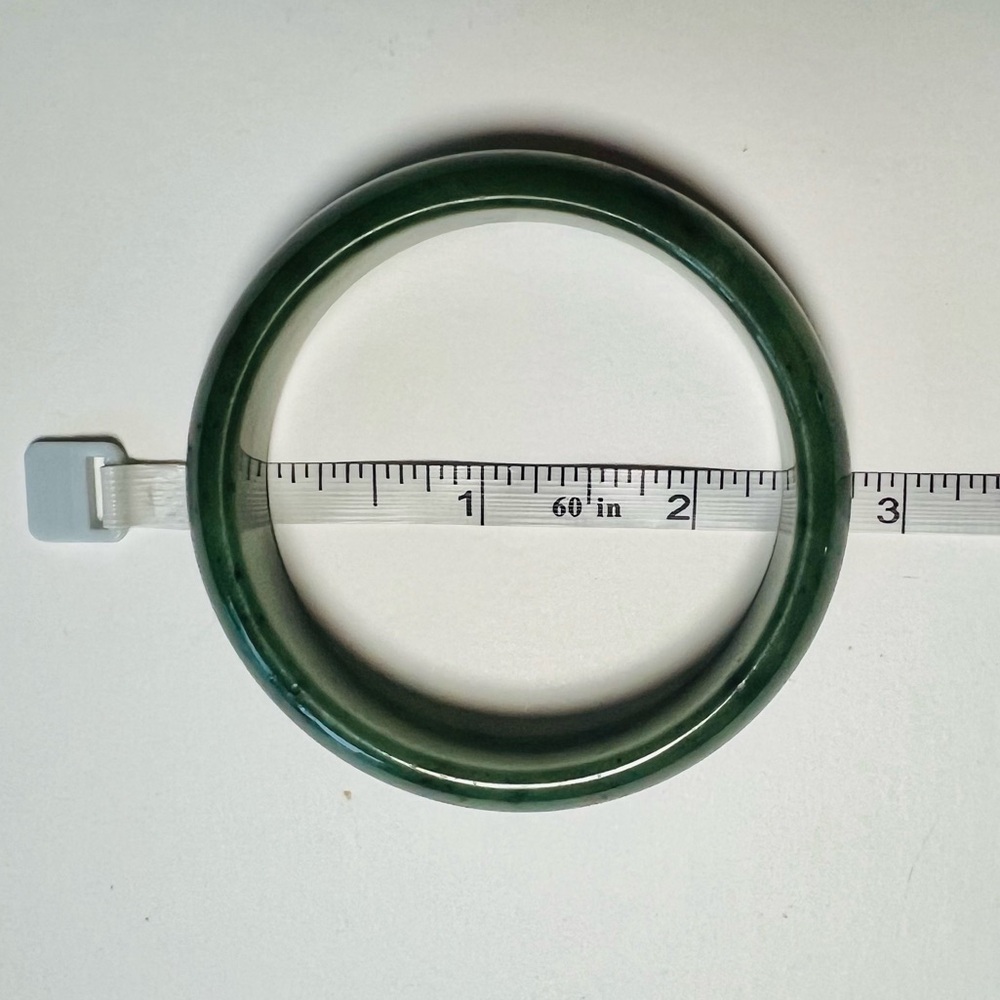 Nephrite Jade bangle 7.5”/19cm inner diameter - Picture 4 of 16
